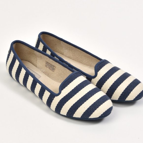 UGG Shoes - Ugg Striped Navy and Cream Alloway Flats Like New